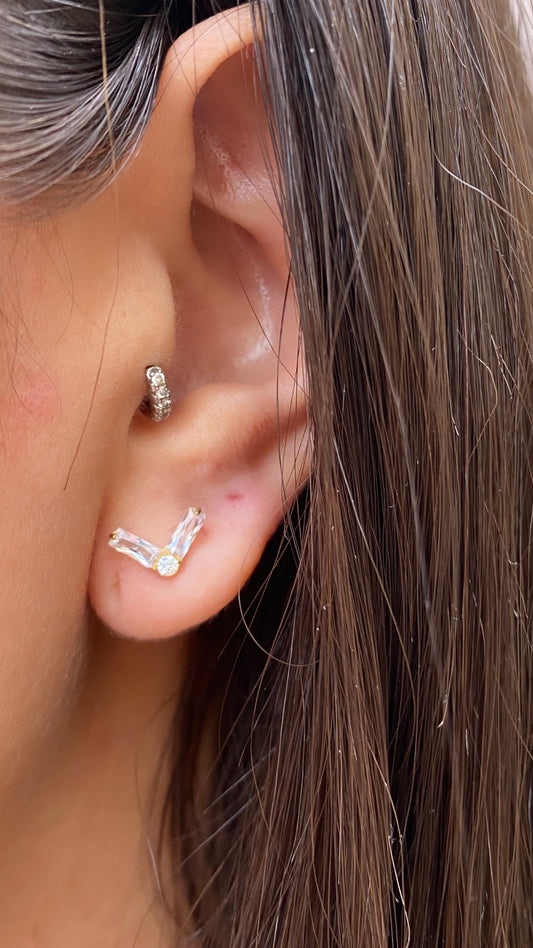 Piercing Le V